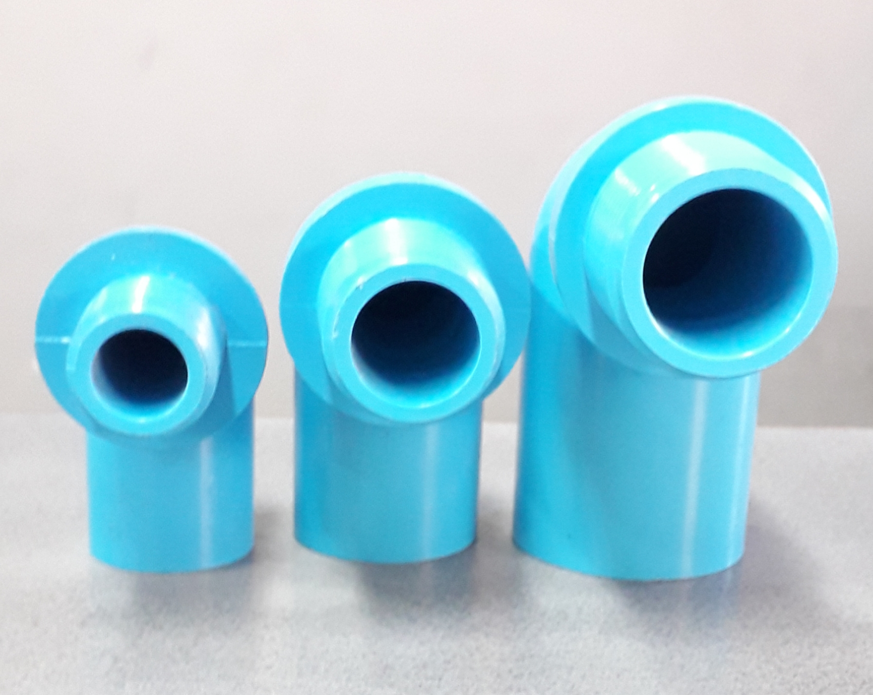 ข้องอ 90 เกลียวนอก PVC ตราช้าง