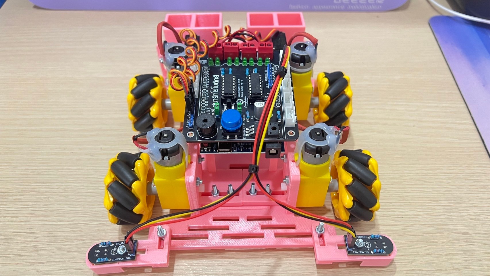 หุ่นยนต์ระดับสูง พร้อมบอร์ดขับหุ่นยนต์ SMR V1.10