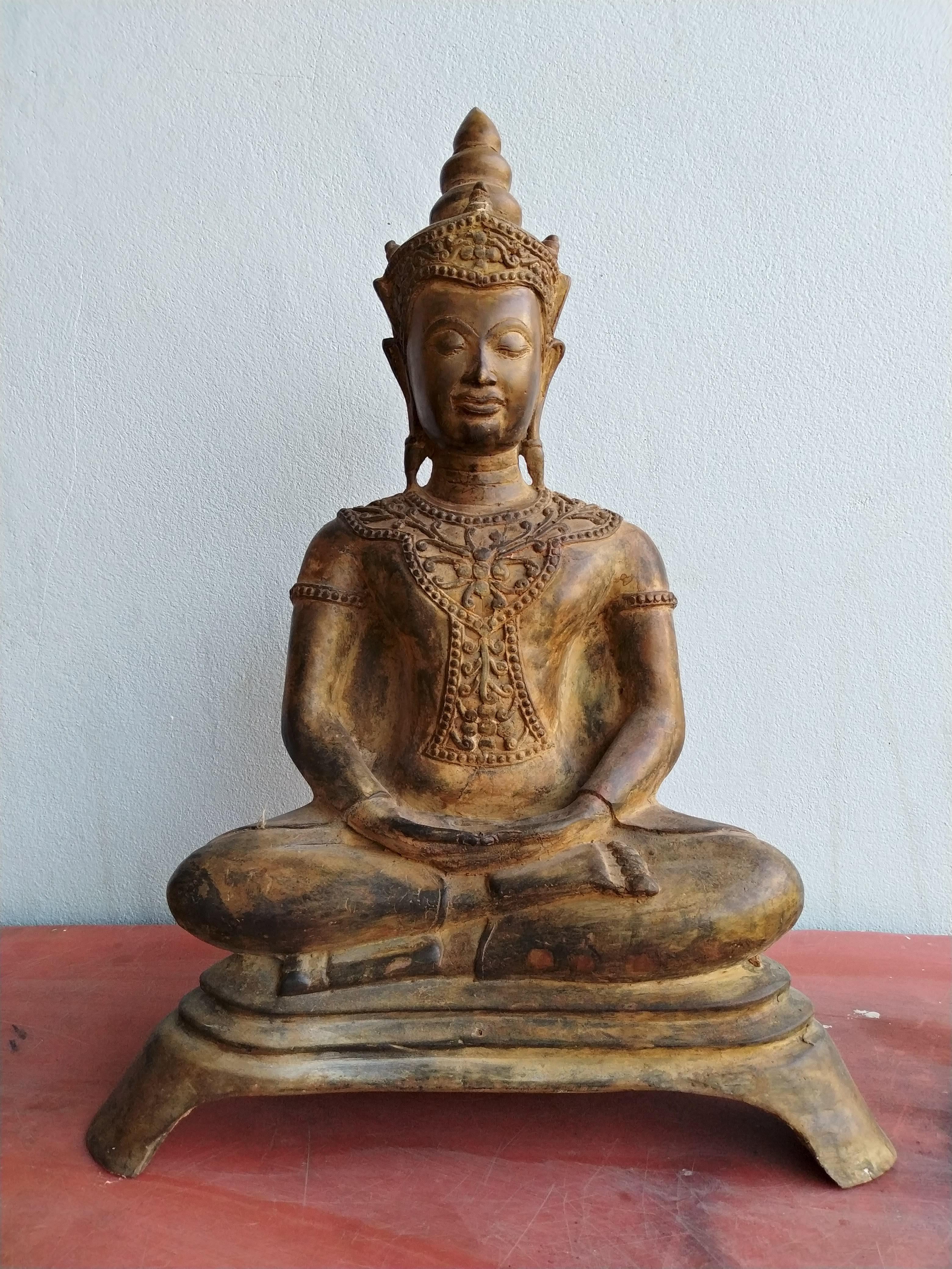 พระอู่ทอง ทรงเครื่อง หน้าตัก 11 นิ้ว เนื้อโลหะสำริดสภาพเก่า