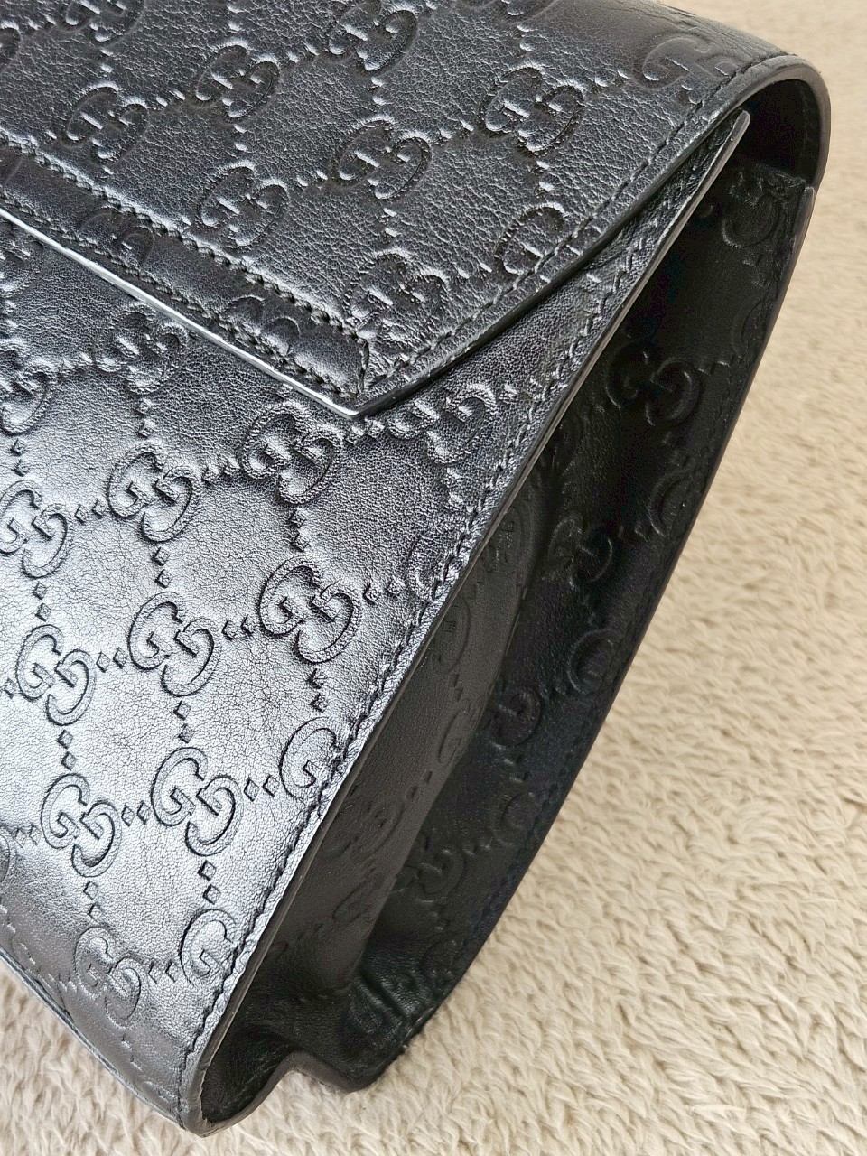 Gucci 295402 Emily Guccissima Medium