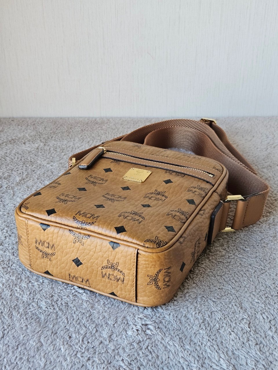 MCM Crossbody Mini Conyac