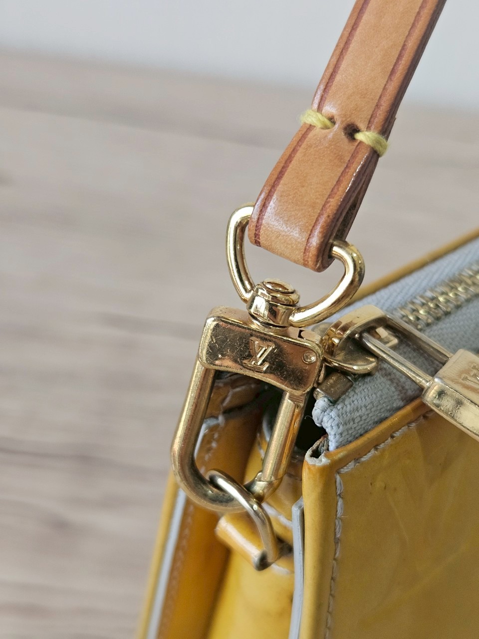 LV Lexington Pochette Monogram Vernis