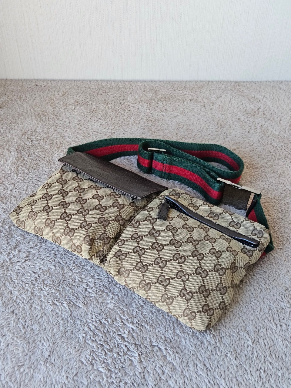Gucci GG Canvas Beltbag