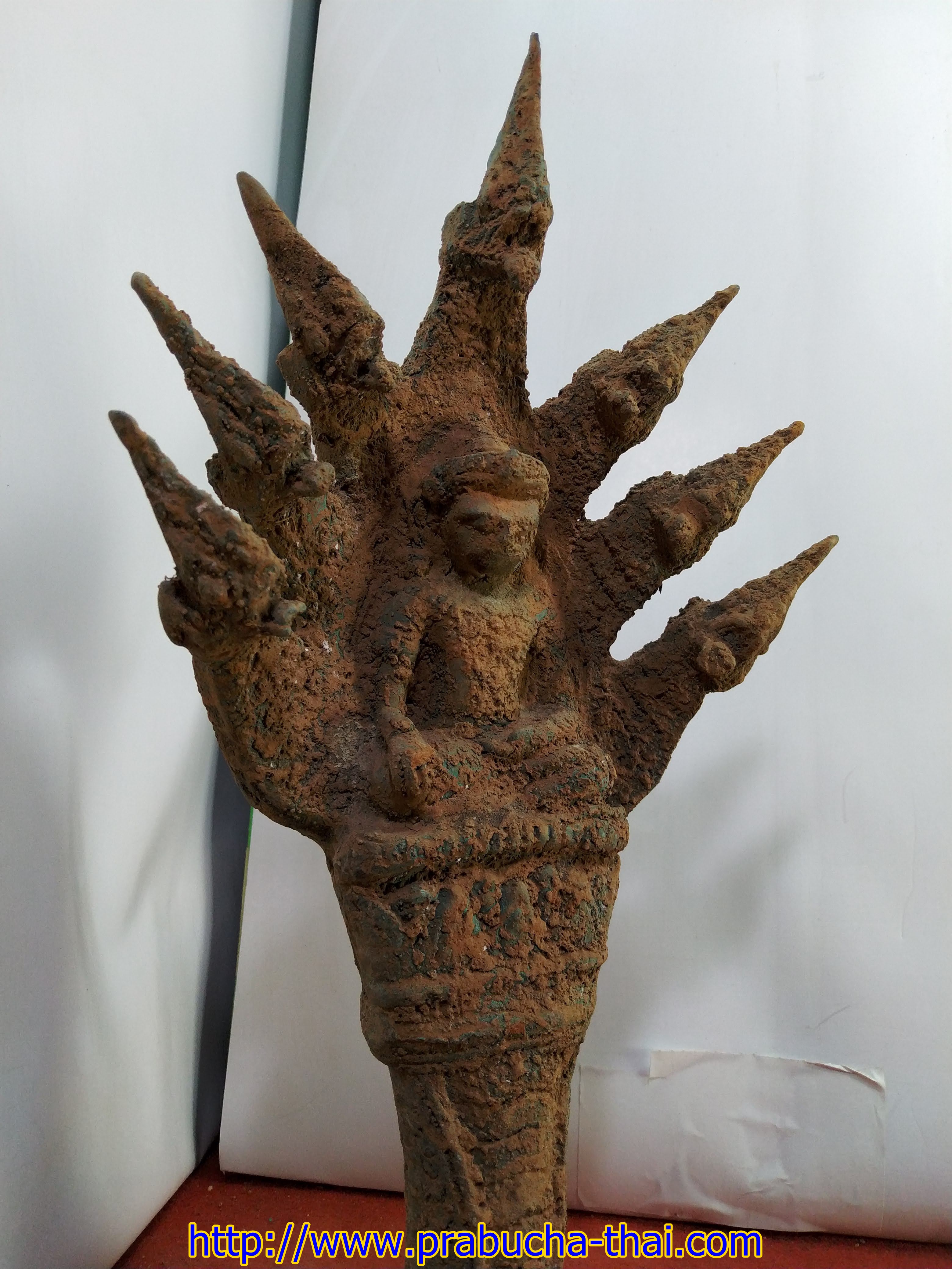 พระนาคปรก พระทราวดี ปางนาคปรก เนื้อโลหะสำริด สภาพเก่า