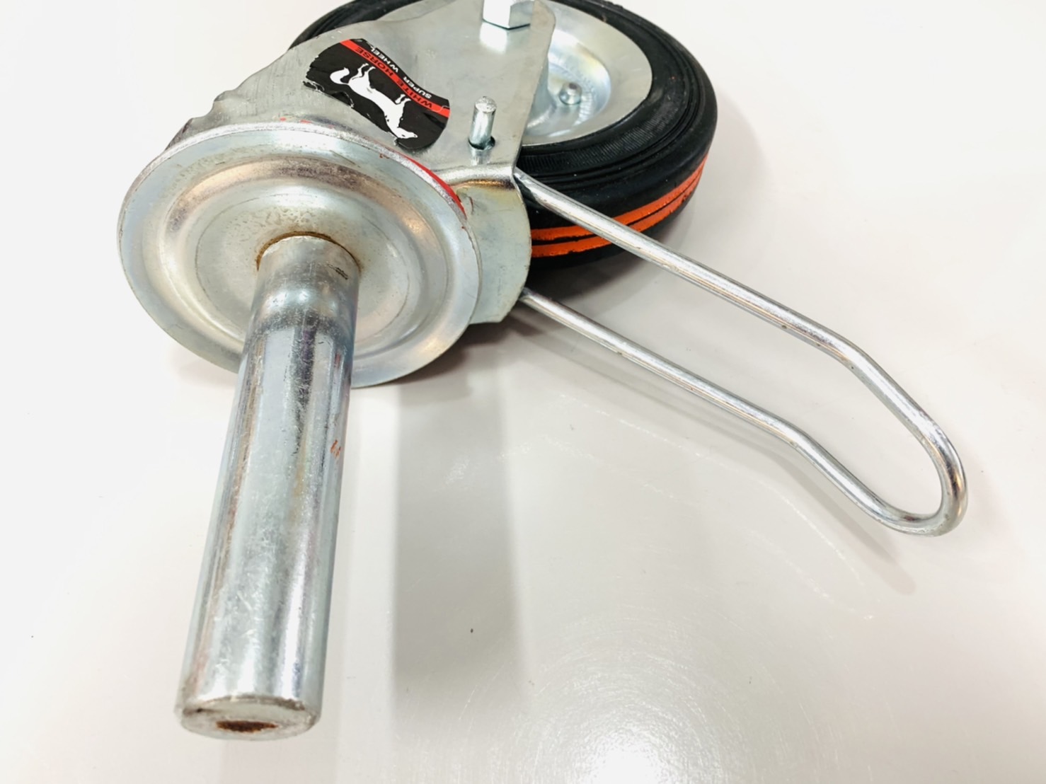 ล้อนั่งร้าน มีเบรค