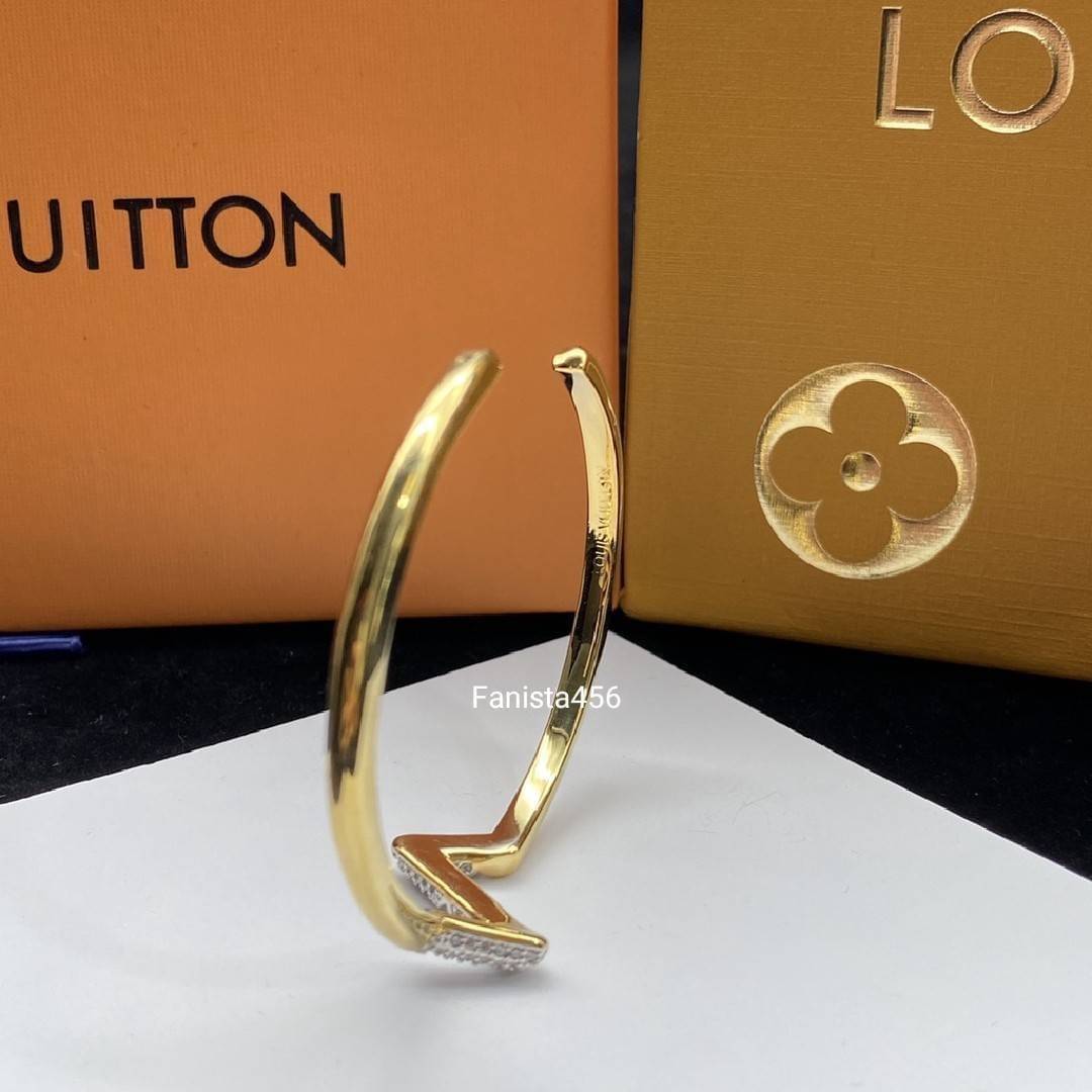 กำไล LV ข้อมือ lv งาน hiend