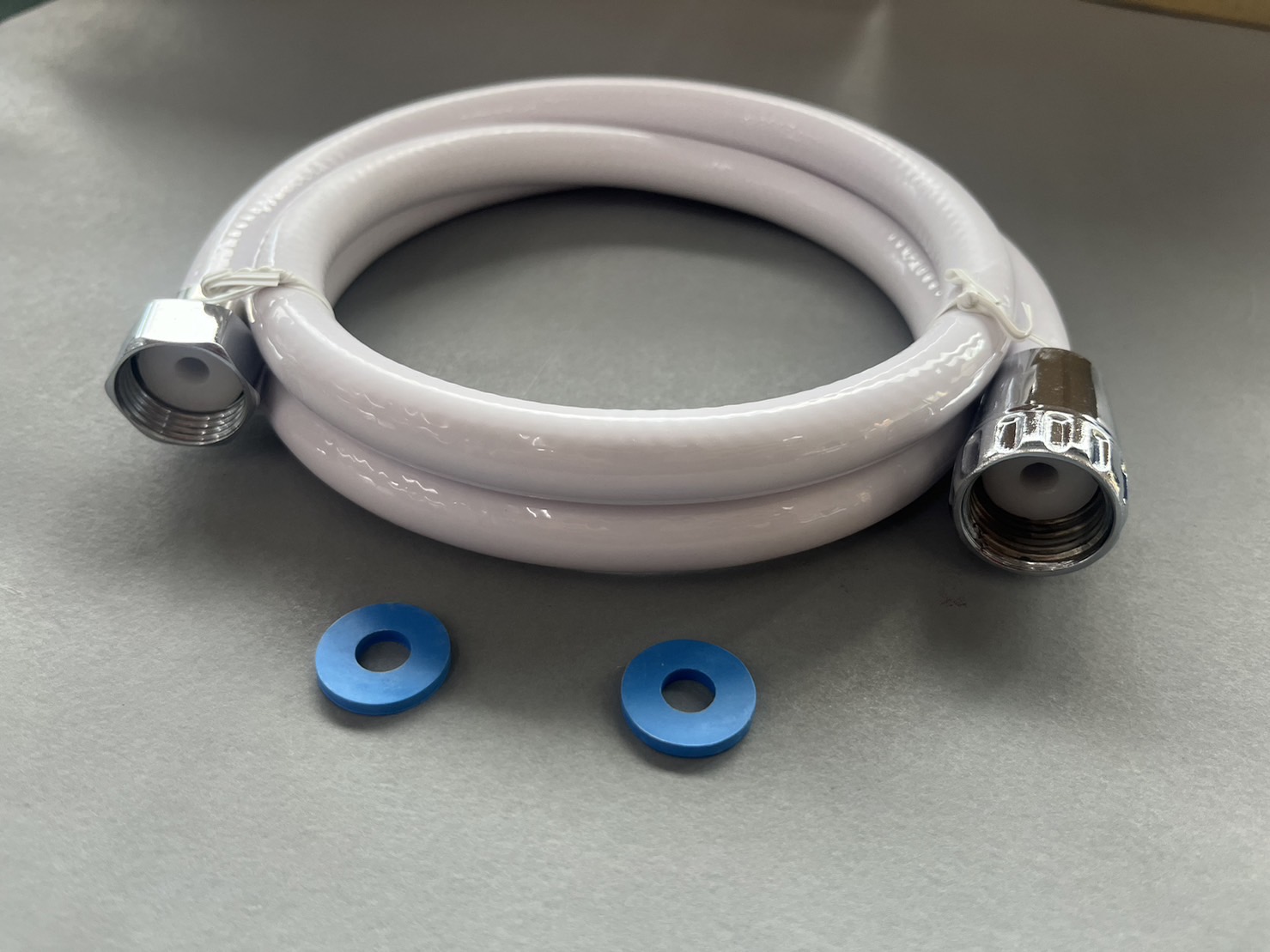 สายฝักบัวพีวีซี 1.20ม. สีขาว STABLE