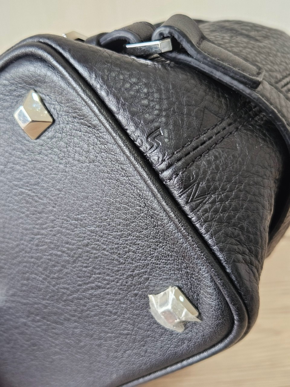 MCM Essential Crossbody Leather Black