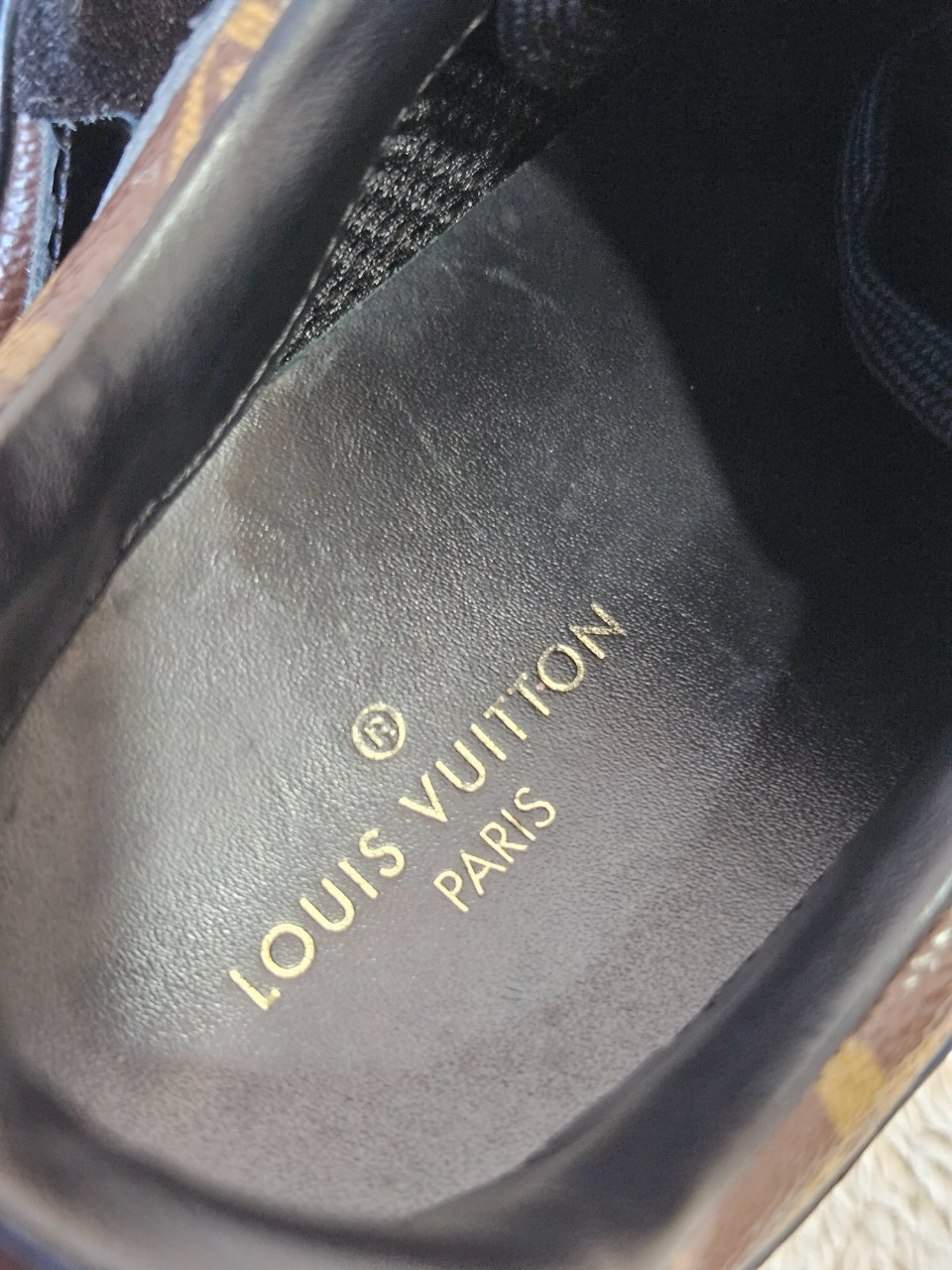 LV Run away Trainers Mono