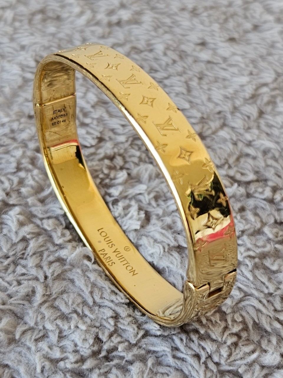 LV Nanogram Cuff M00251 size S
