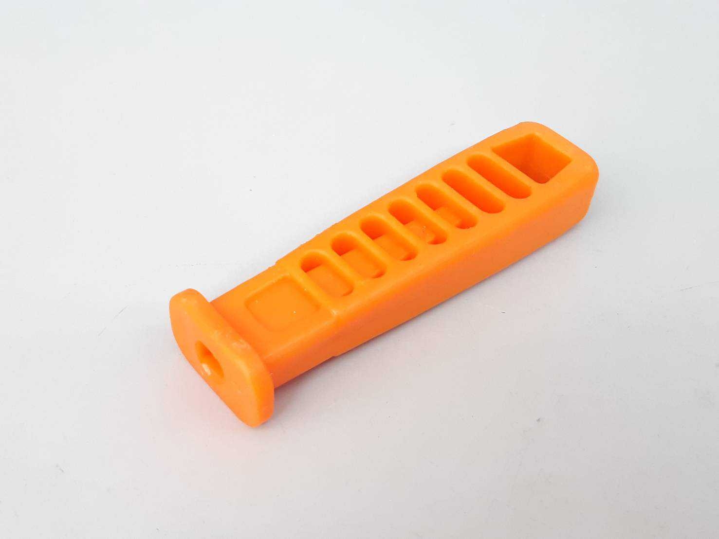 ด้ามตะไบสามเหลี่ยม (คละสี) สำหรับตะไบ 6"