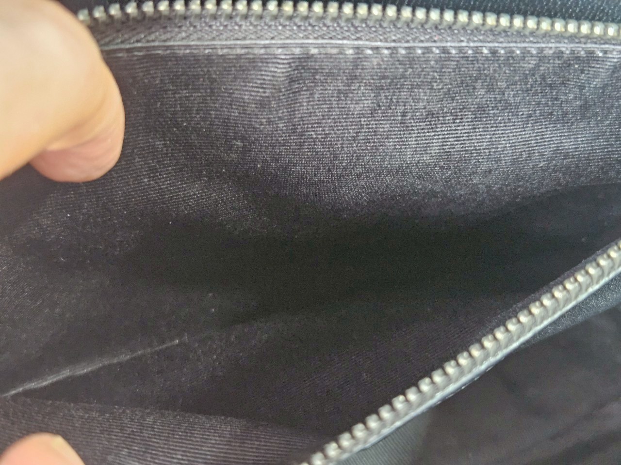 YSL 392738 College Large