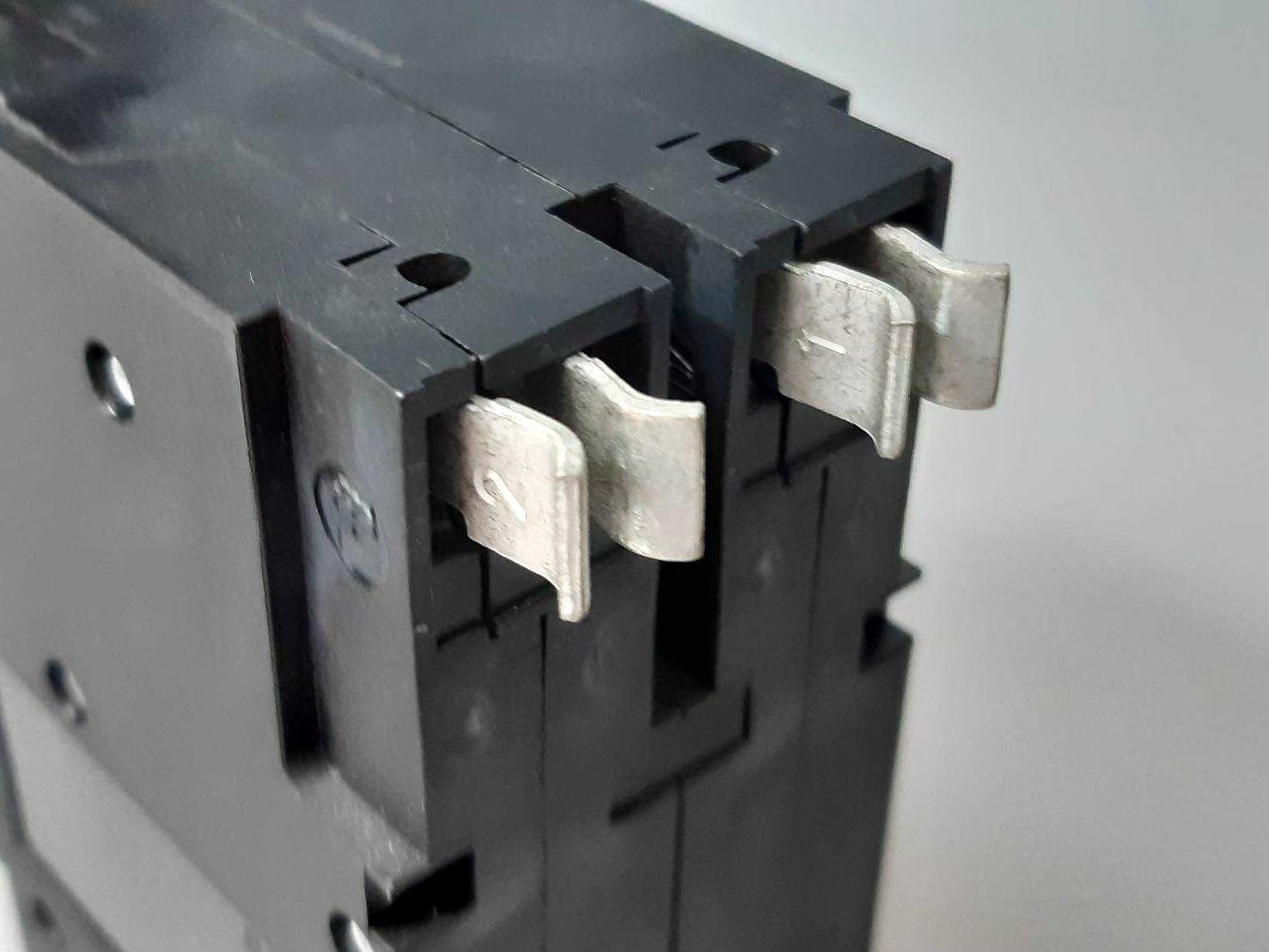 เมนเบรคเกอร์ 2P ชไนเดอร์ (SQD)