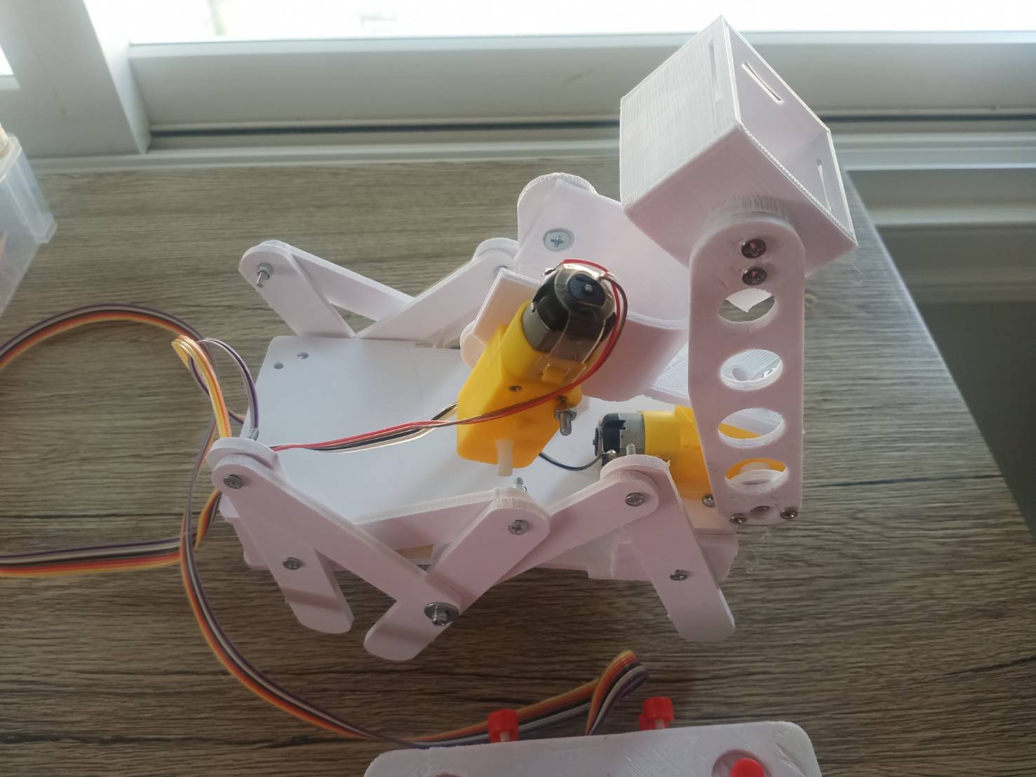 หุ่นยนต์นักบาสเกตบอล บังคับสาย (ประกอบเรียบร้อย) Ex