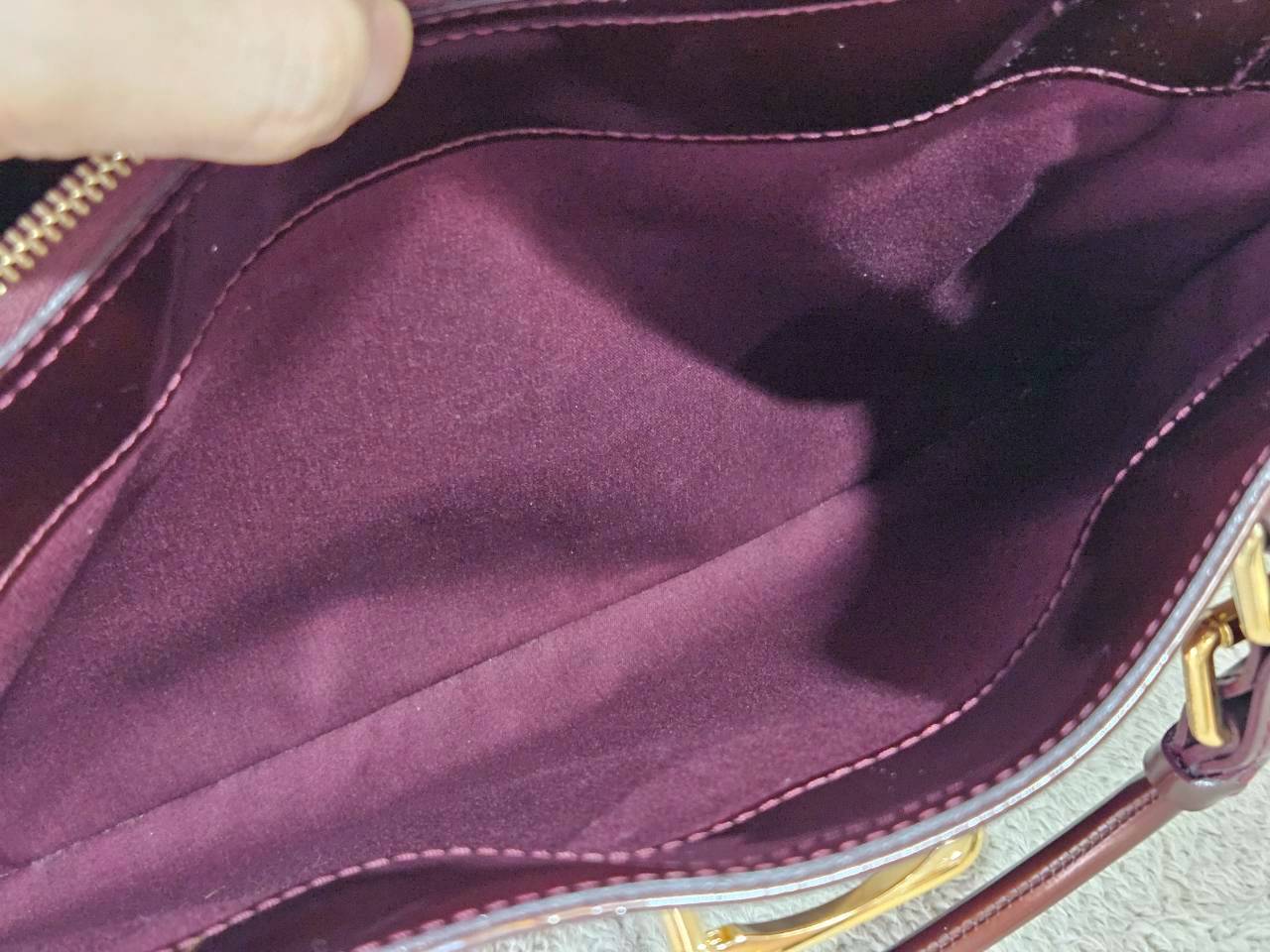 LV M91390 Melrose Amarante Vernis