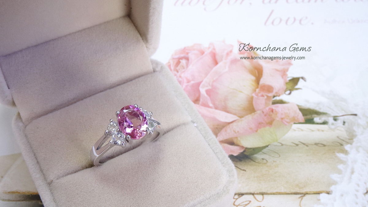 แหวนพิงค์ทัวร์มาลีน สีชมพู pastel ชมพูใสๆหวานเจี๊ยบ พลอยทรงไข่ แมทช์กับตัวเรือนสีพิงค์โกลด์ ลุคคุณหนูไฮโซมากกก พลอยเฉดชมพูขายดีมากค่ะ reorder กี่ครั้งก็หมด