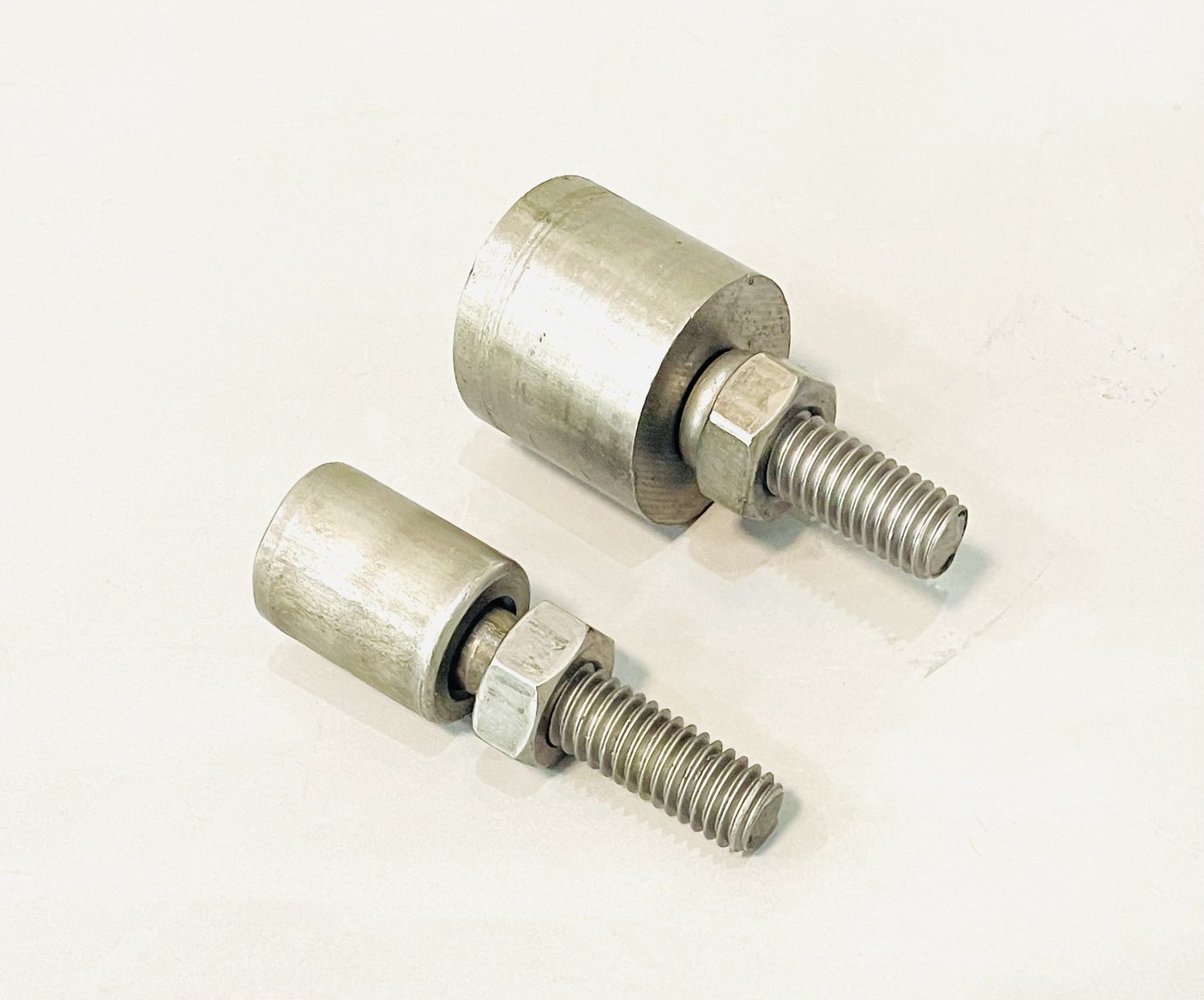 บูชประคองเหล็ก มีเกลียว 1หัวน็อต