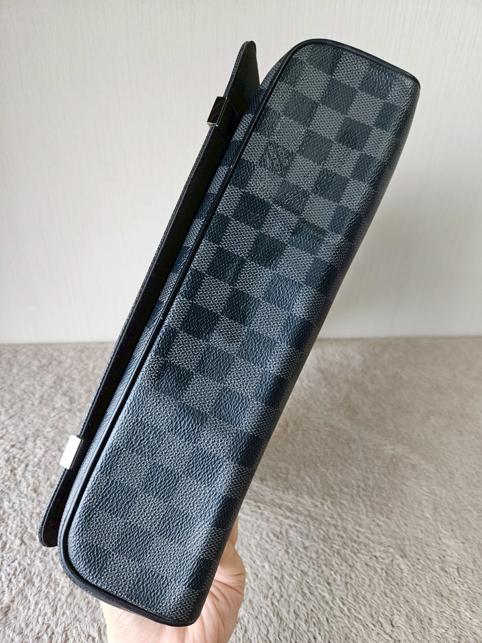 LV District Damier Graphite MM