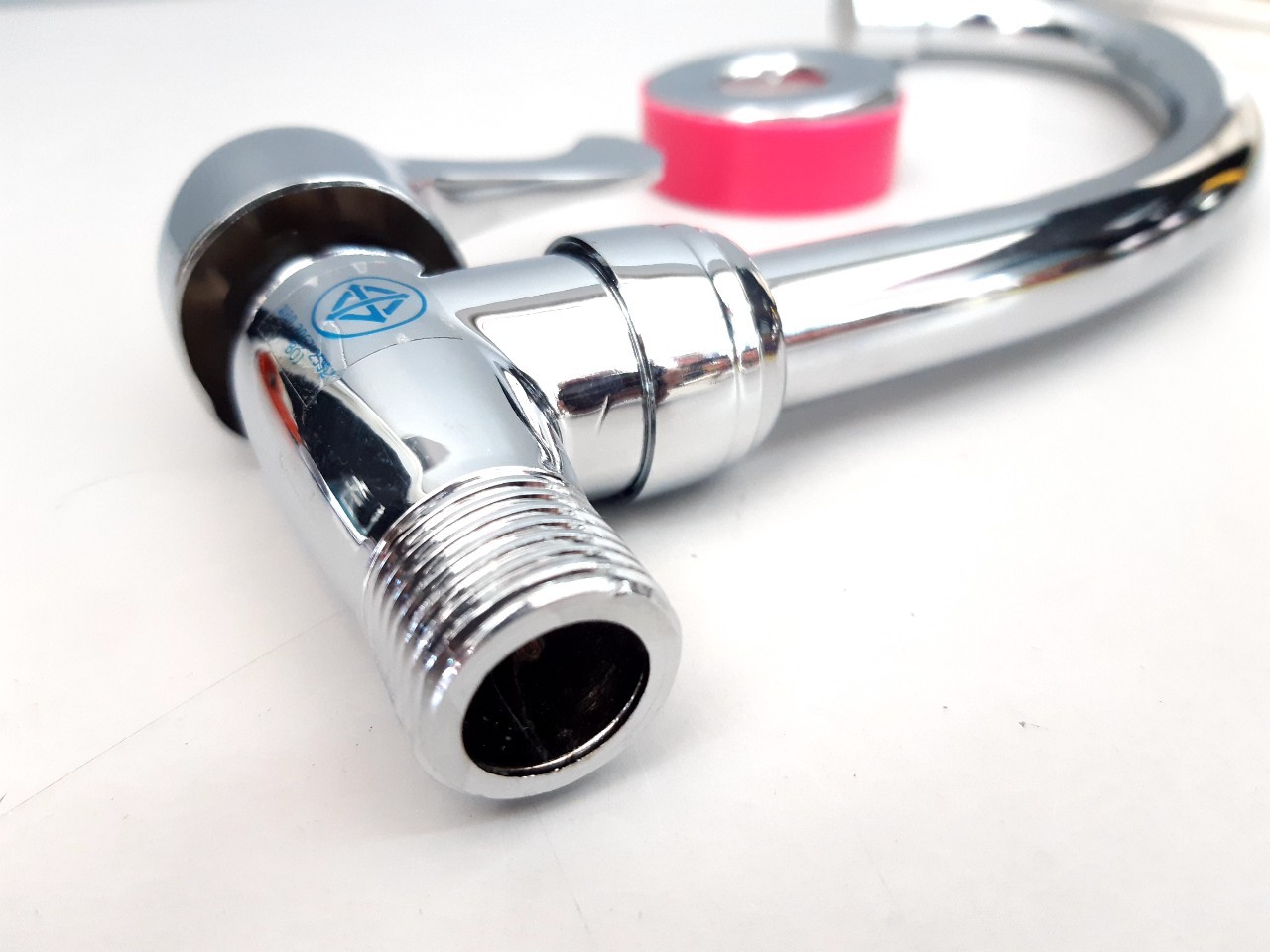 ก๊อกอัดแผงซิงค์ติดผนัง SG-41/2