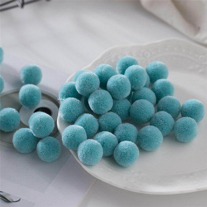 ขายส่ง ปอมปอม ปอมปอมตกแต่ง ปอมปอมไหมพรม ขนาดใหญ่ 4 ซม. สีฟ้า Light Blue (บรรจุ 1โหล/12ลูก)