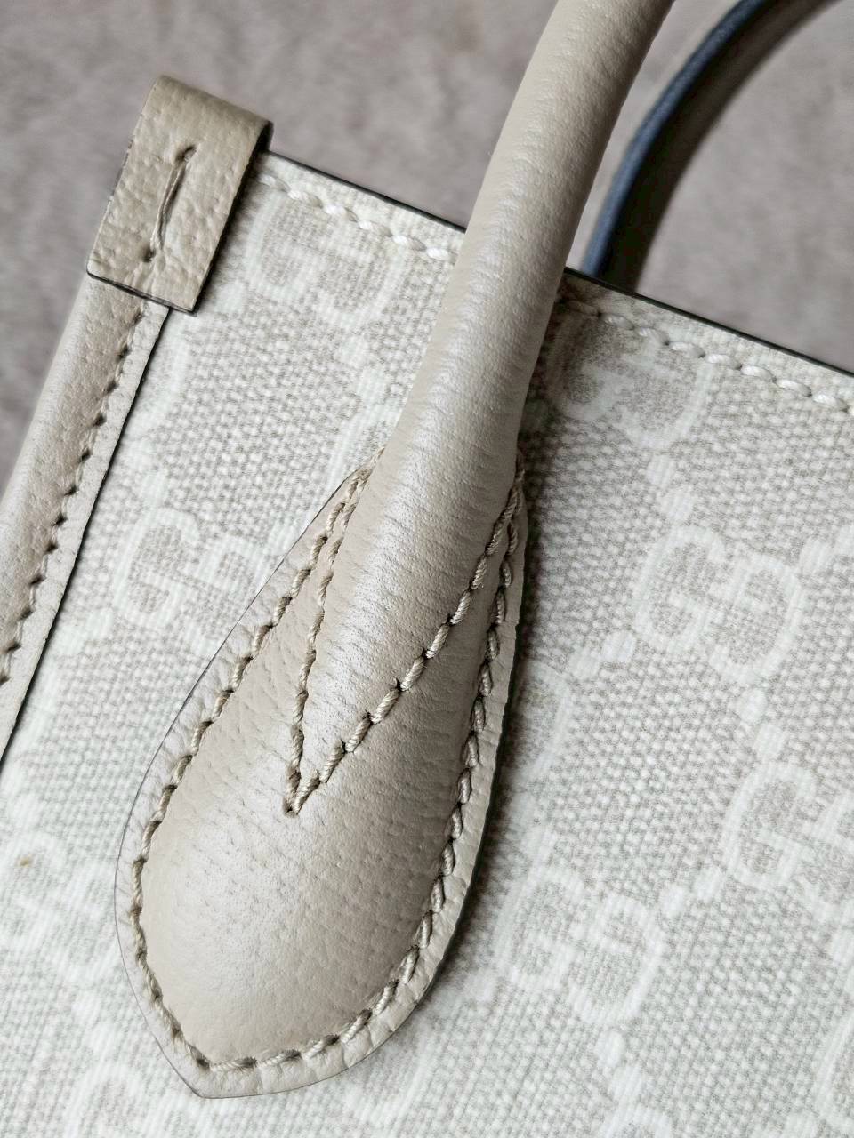 Gucci Mini Tote Interlocking Beige