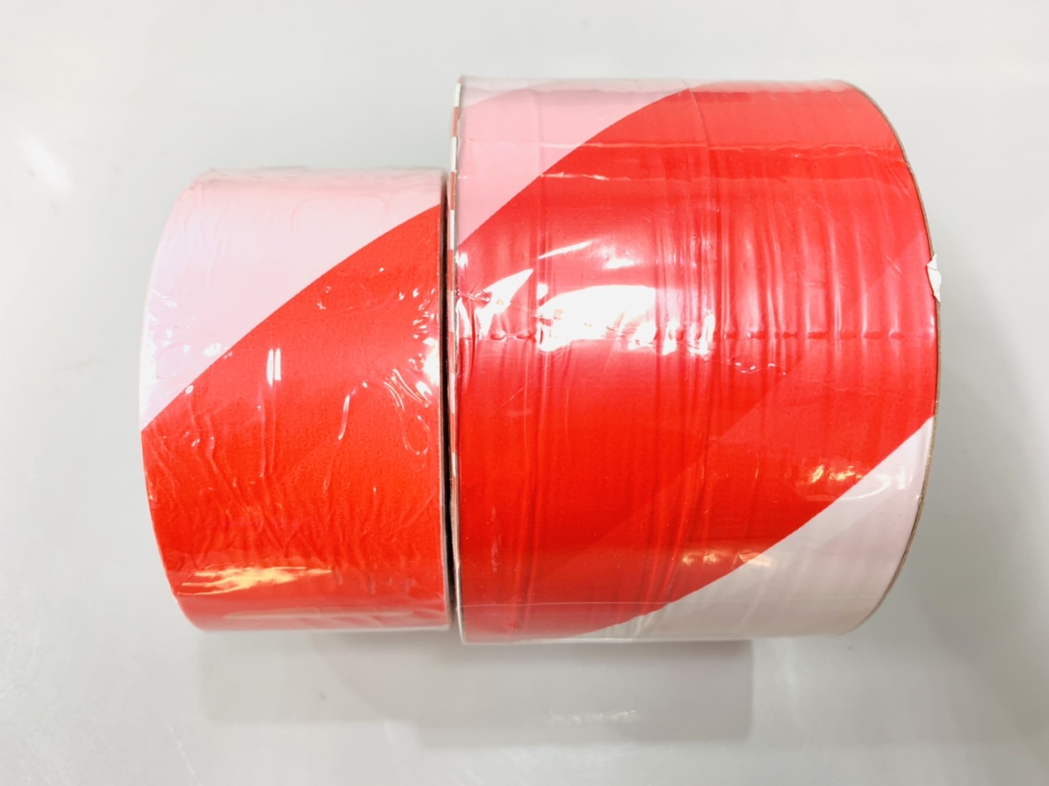 เทปกั้นเขต ขาวแดง