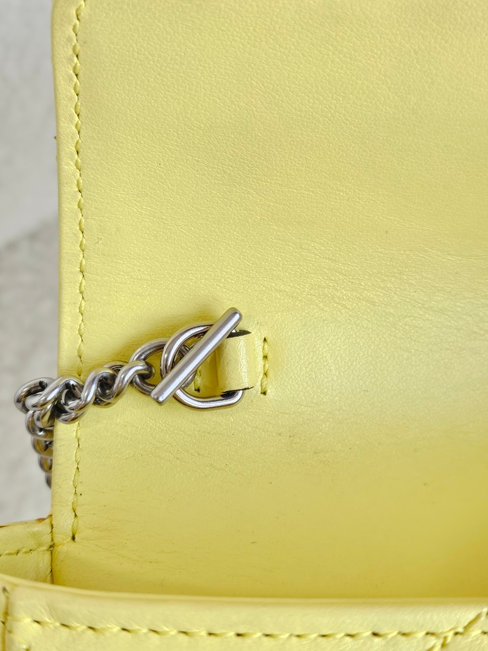 Gucci Marmont Super Mini สีเหลือง