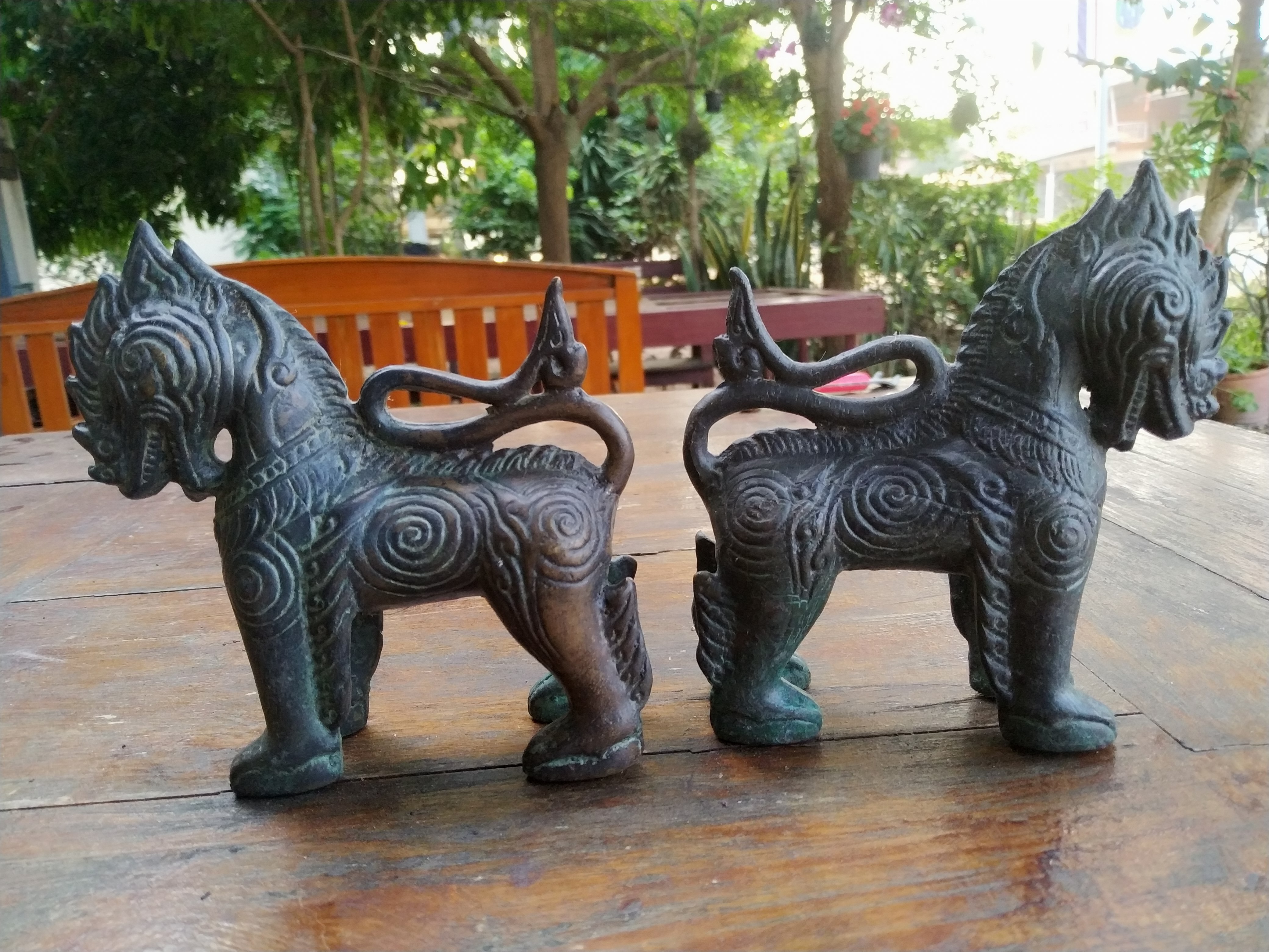 สิงห์คู่ มหามงคล หลวงพ่อแสวง กำแพงเพชร เนื้อโลหะสำริด