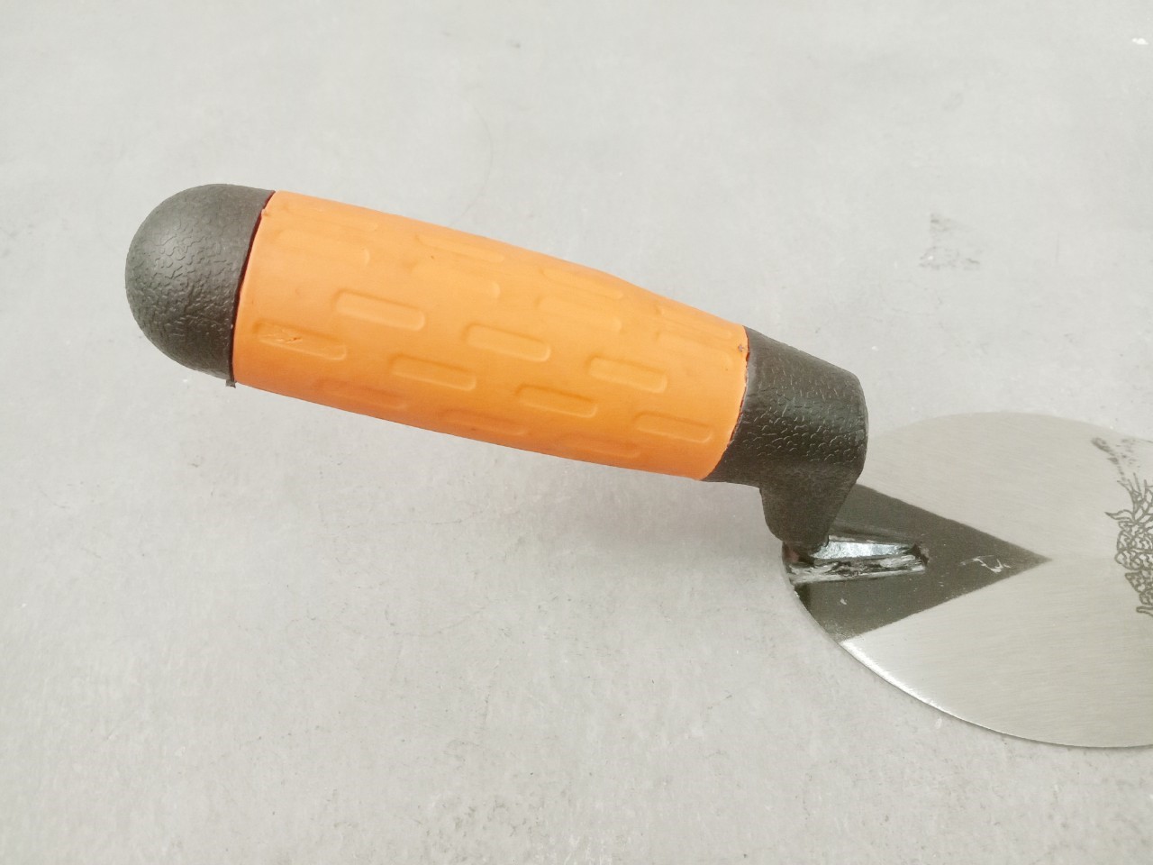 เกียงแหลม ด้ามยาง Eagle One