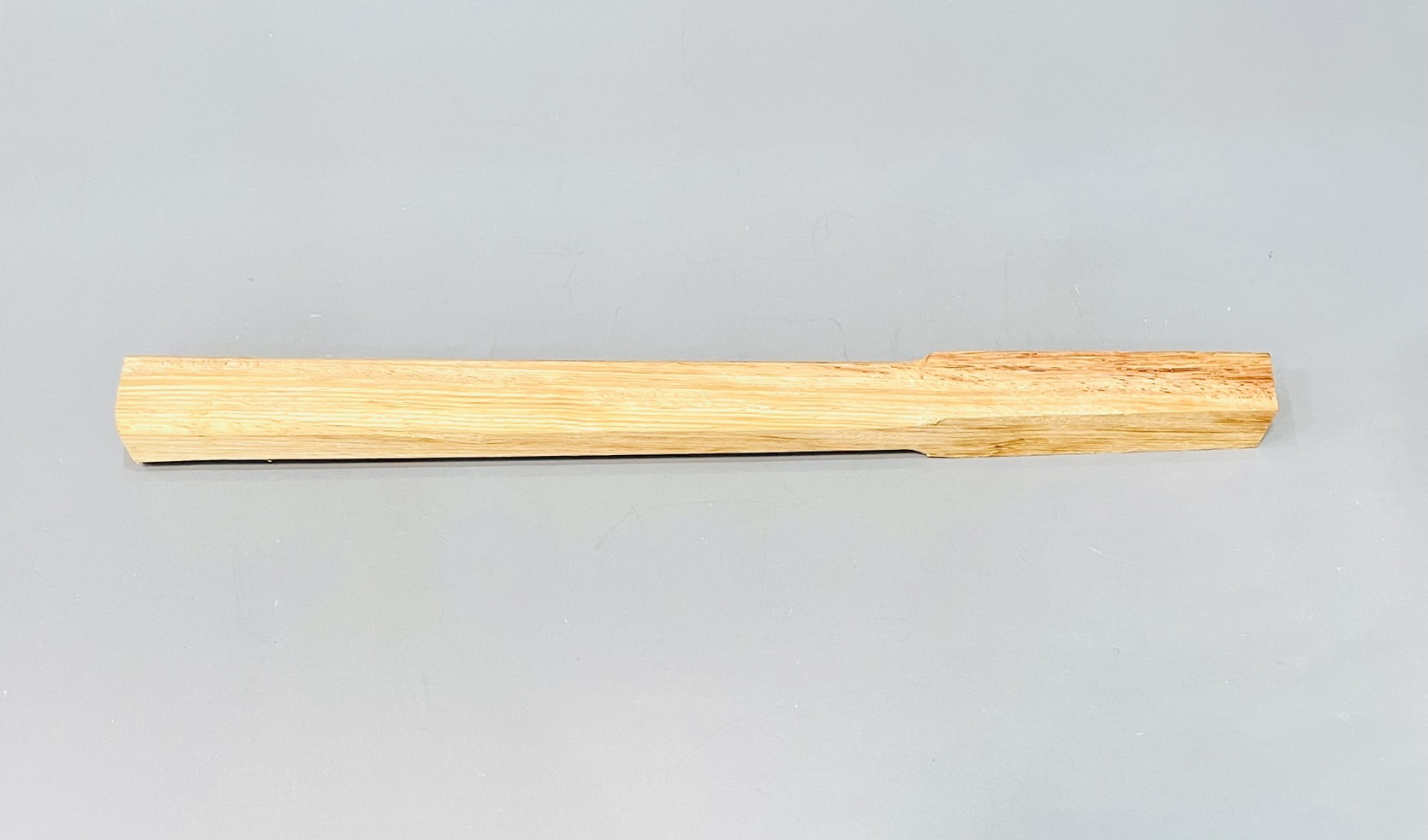 ด้ามค้อนเหลี่ยม