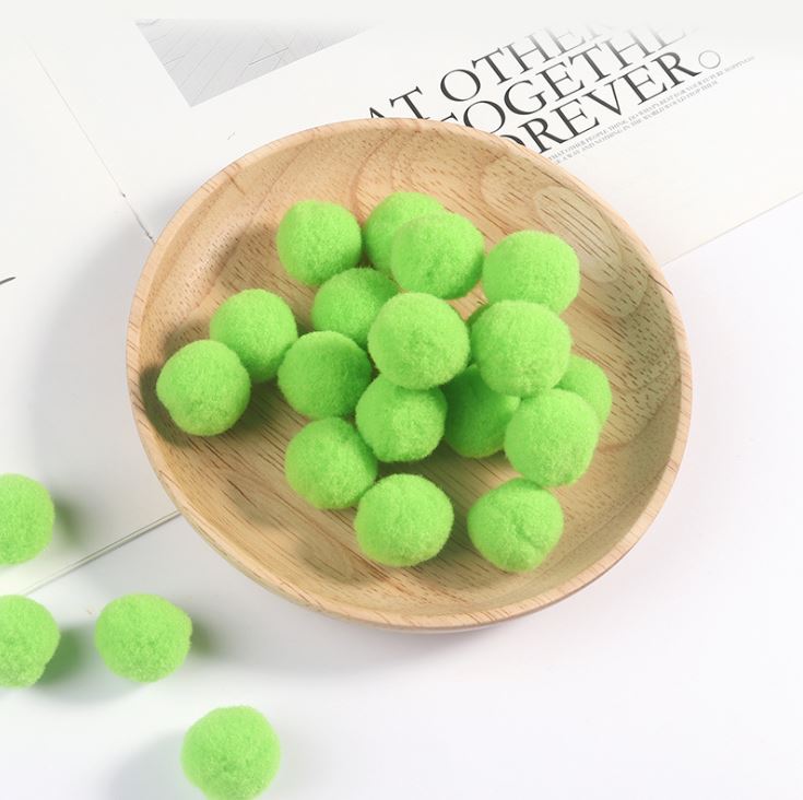 ขายส่ง(100ลูก) ปอมปอม ขนาด 2ซม. ปอมปอมตกแต่ง ปอมปอมกำมะหยี่ สีเขียว Fruit Green
