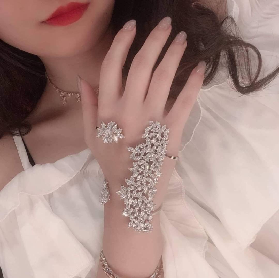 ข้อมือ เพชรCz สนับมือเพชรcz