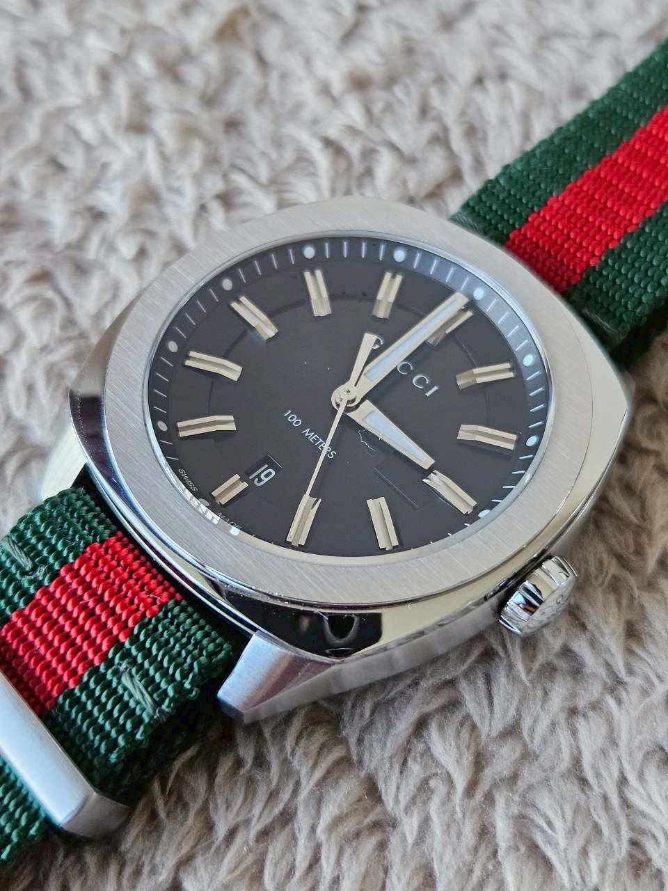 Gucci YA142403 GG2570 สายเขียวแดง