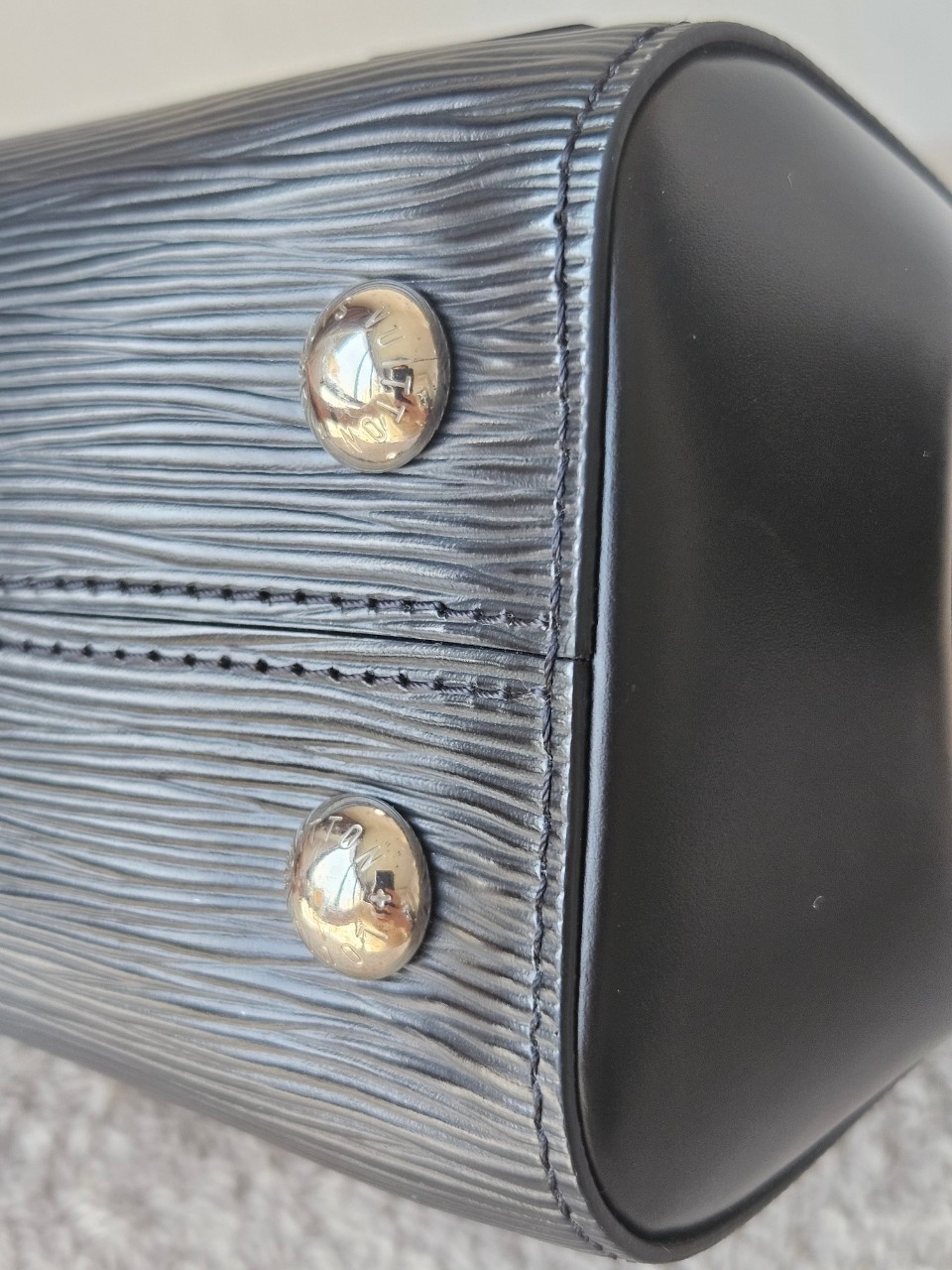 LV M41312 Cluny BB EPI microchip