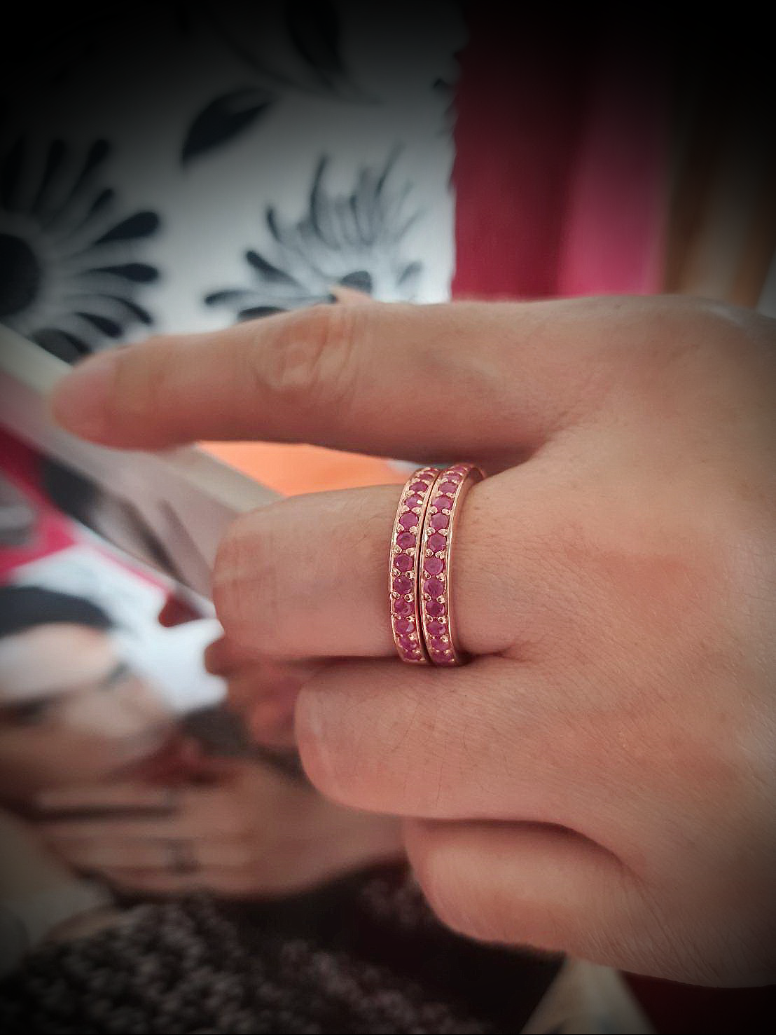 แหวนแถวทับทิมพม่าสีชมพูหวานเจี๊ยบ น่ารัก ตัวเรือนเงินแท้ silver925 สีพิงค์โกลด์ ใส่ติดนิ้วได้ทุกวัน ใส่วงเดียวหรือใส่เป็นคู่ก็สวย