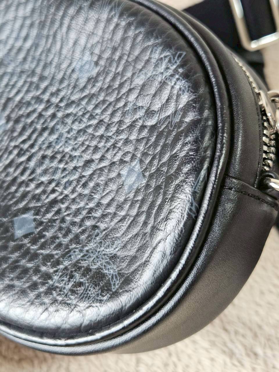 MCM Essential Pouch Orginal Black White