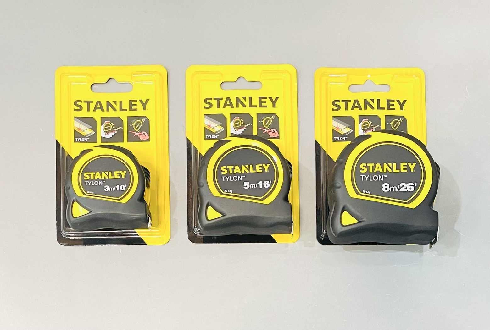 ตลับเมตร หุ้มยาง 8ม. สแตนเล่ย์