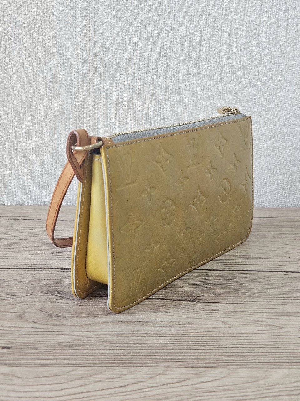 LV Lexington Pochette Monogram Vernis