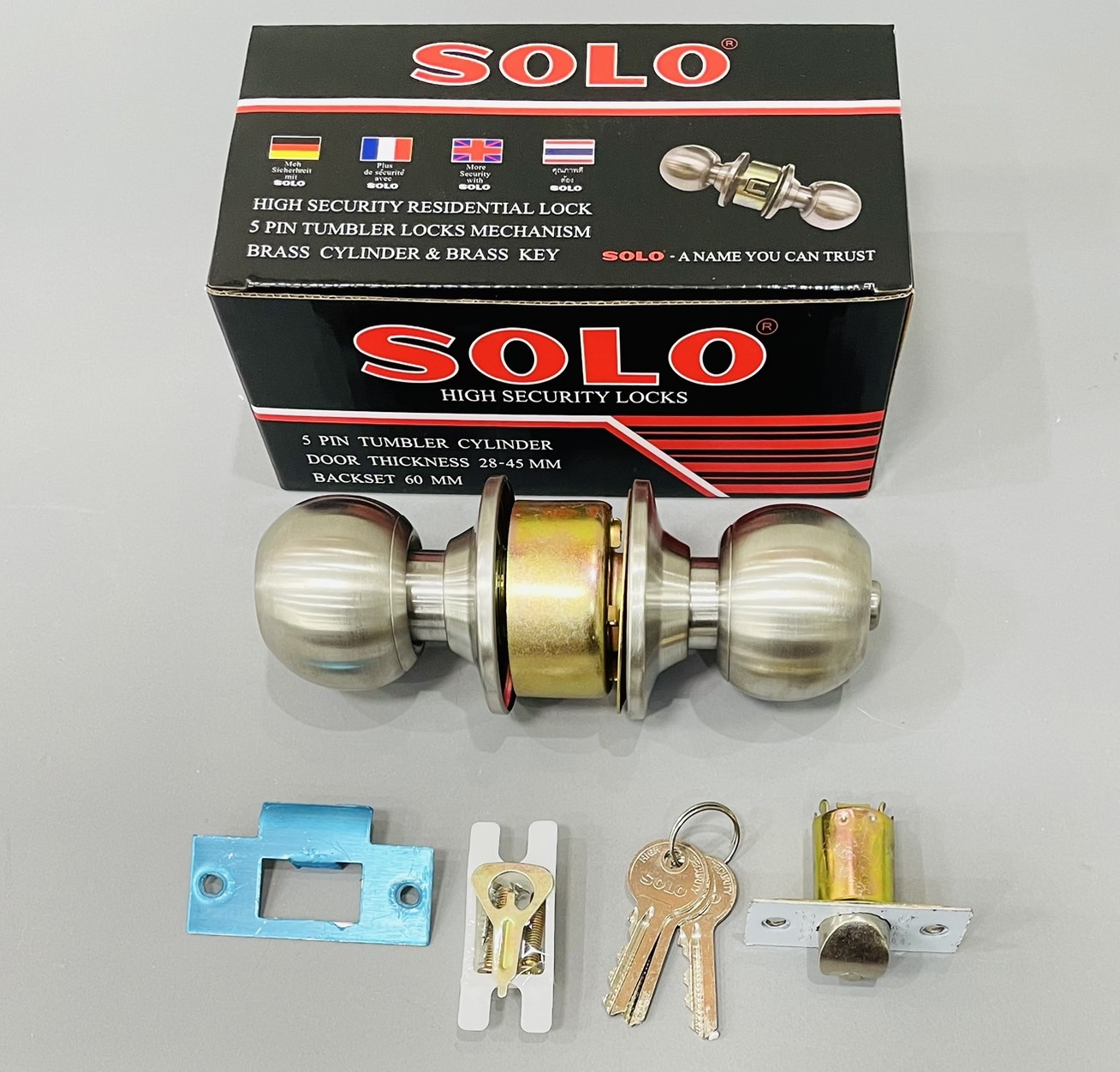 ลูกบิดประตู SOLO #641SS มีกุญแจ กลมด้าน รุ่นกล่อง
