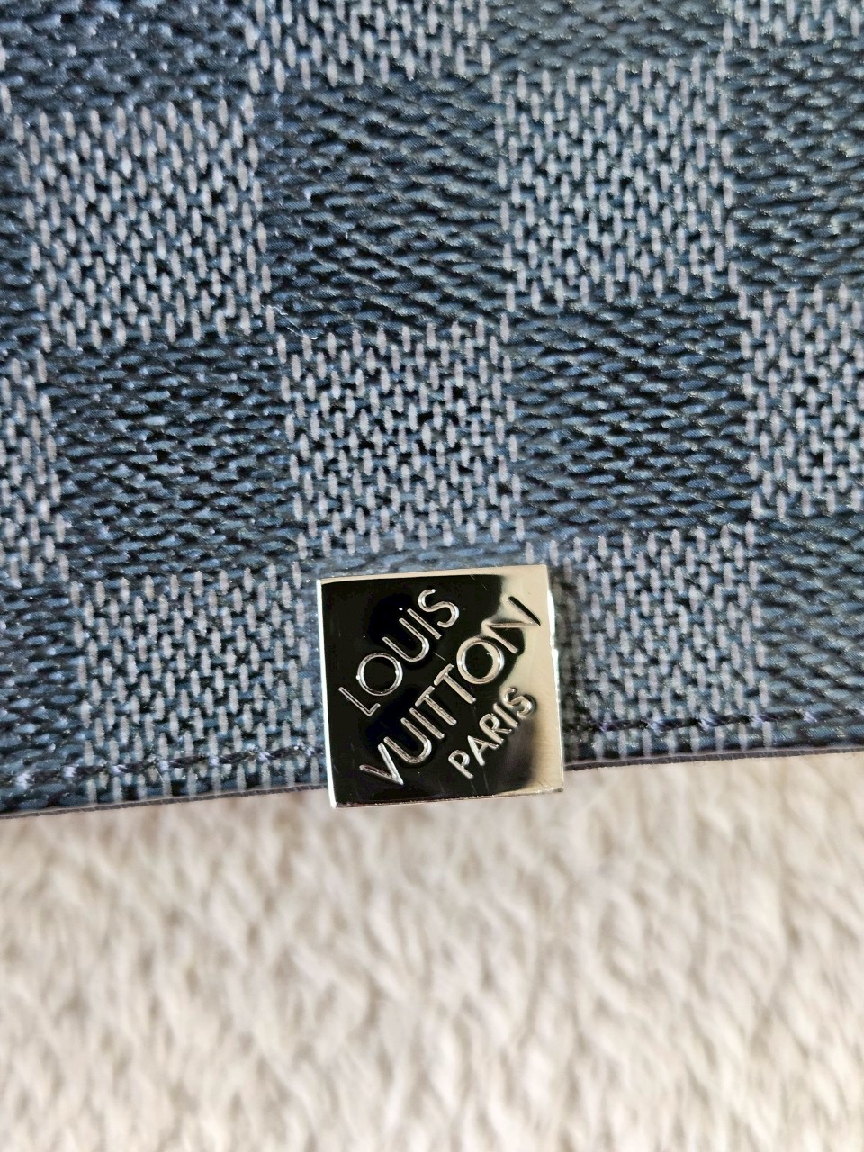 LV District Damier Graphite MM