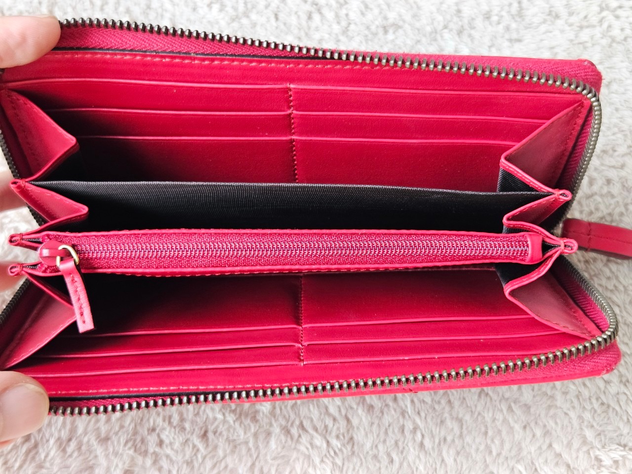 Gucci Marmont Zip Around Wallet สีแดง