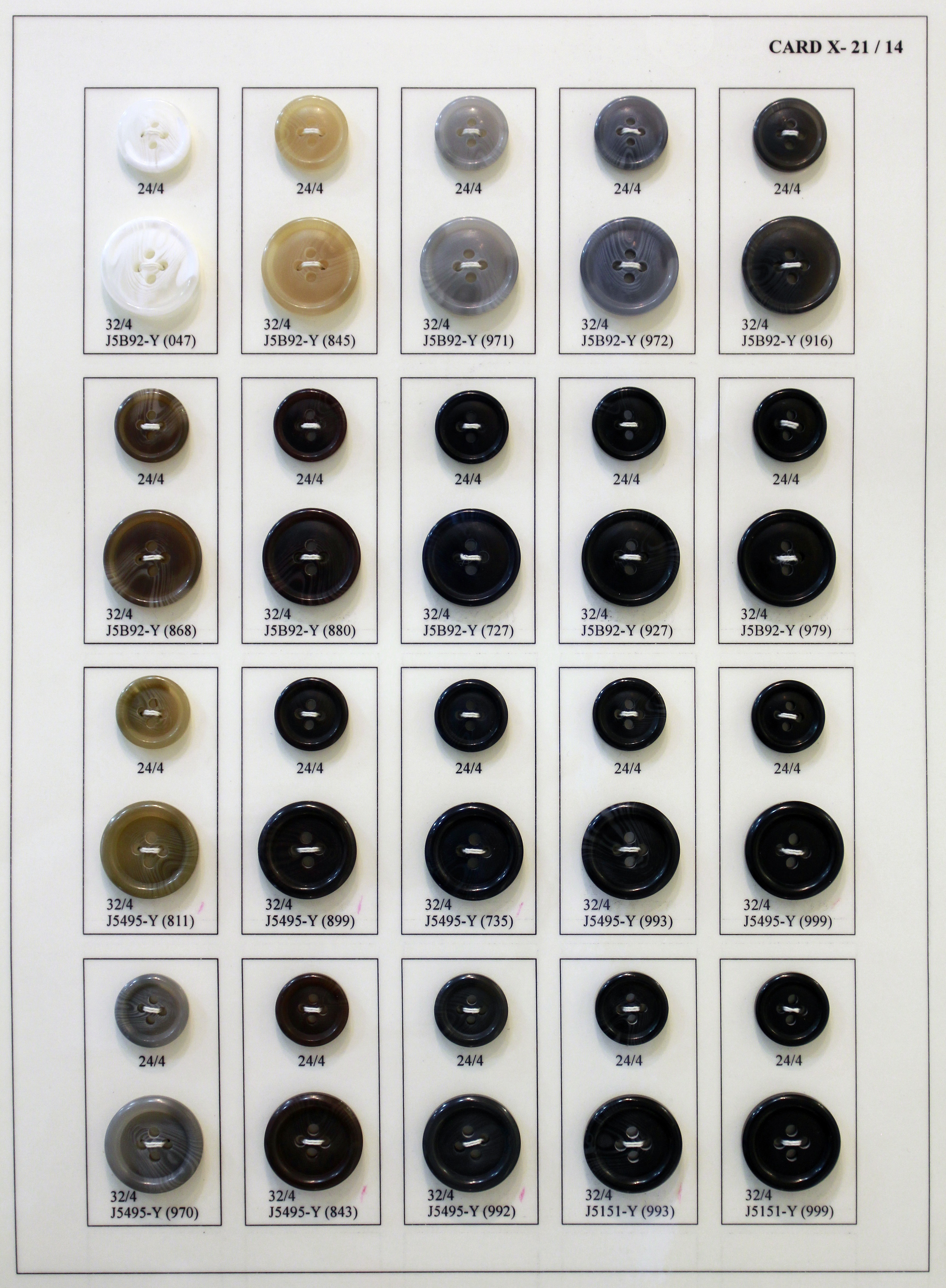 POLYESTER BUTTON