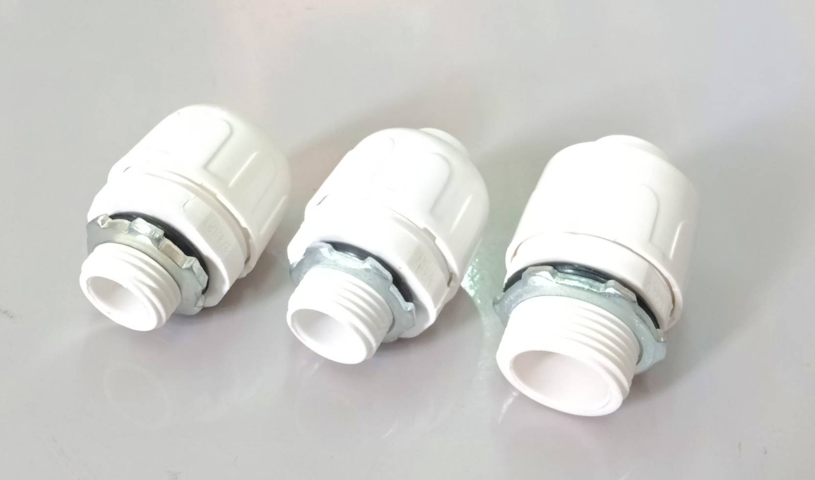 ข้อต่อท่อลูกฟูก สีขาว SCG