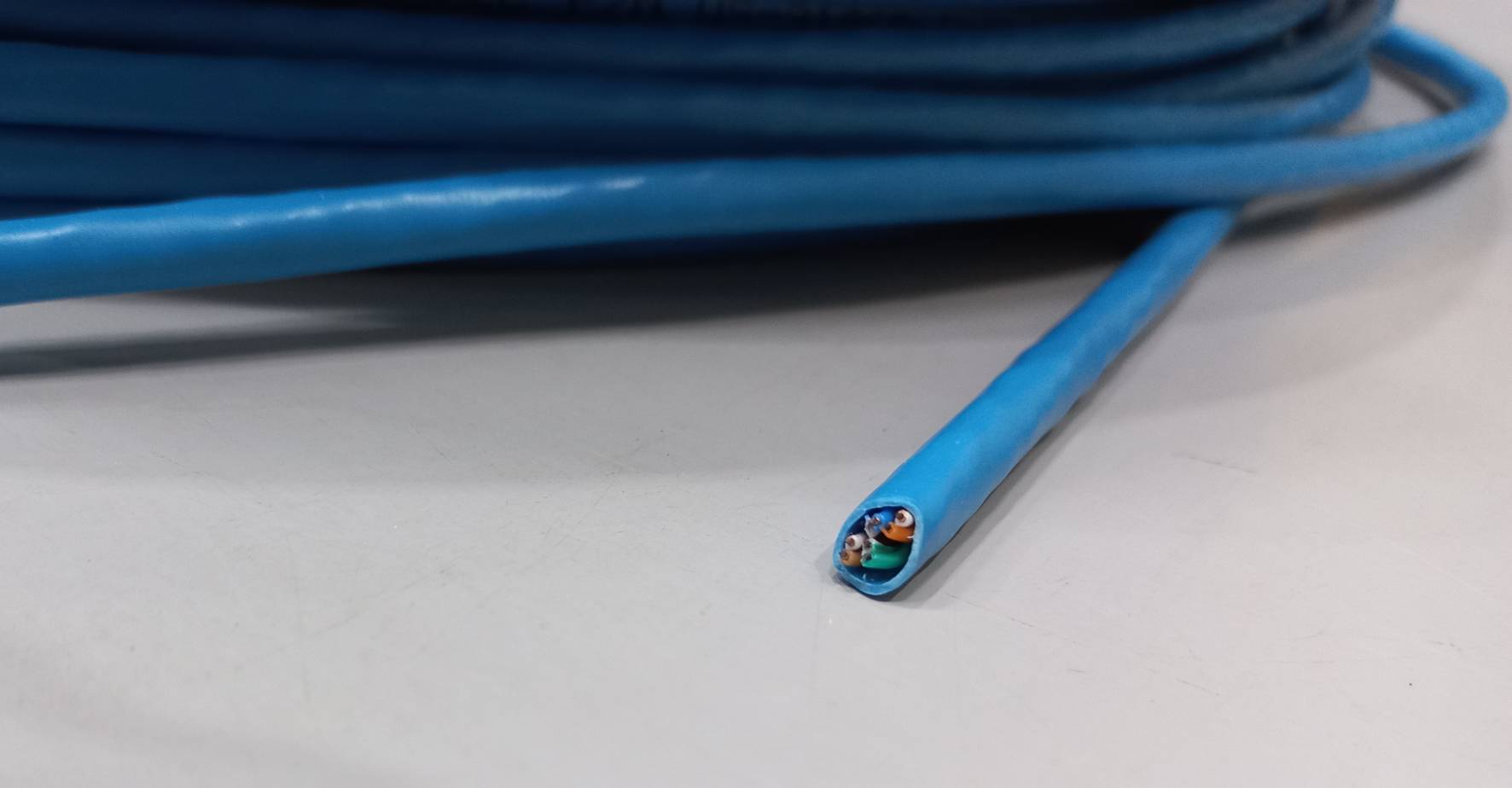 สายแลน LINK Cat6 สีฟ้า ม้วนใหญ่ 305เมตร