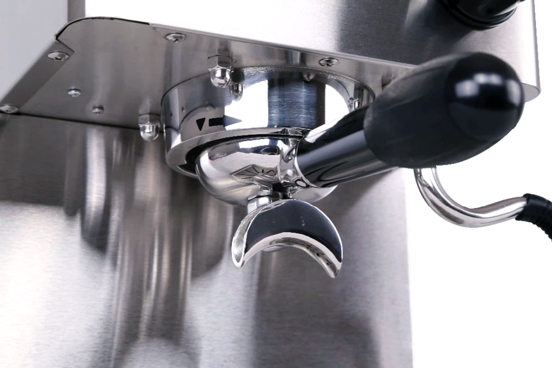 Italian Simi-Automatic coffee machine 1450W with steam