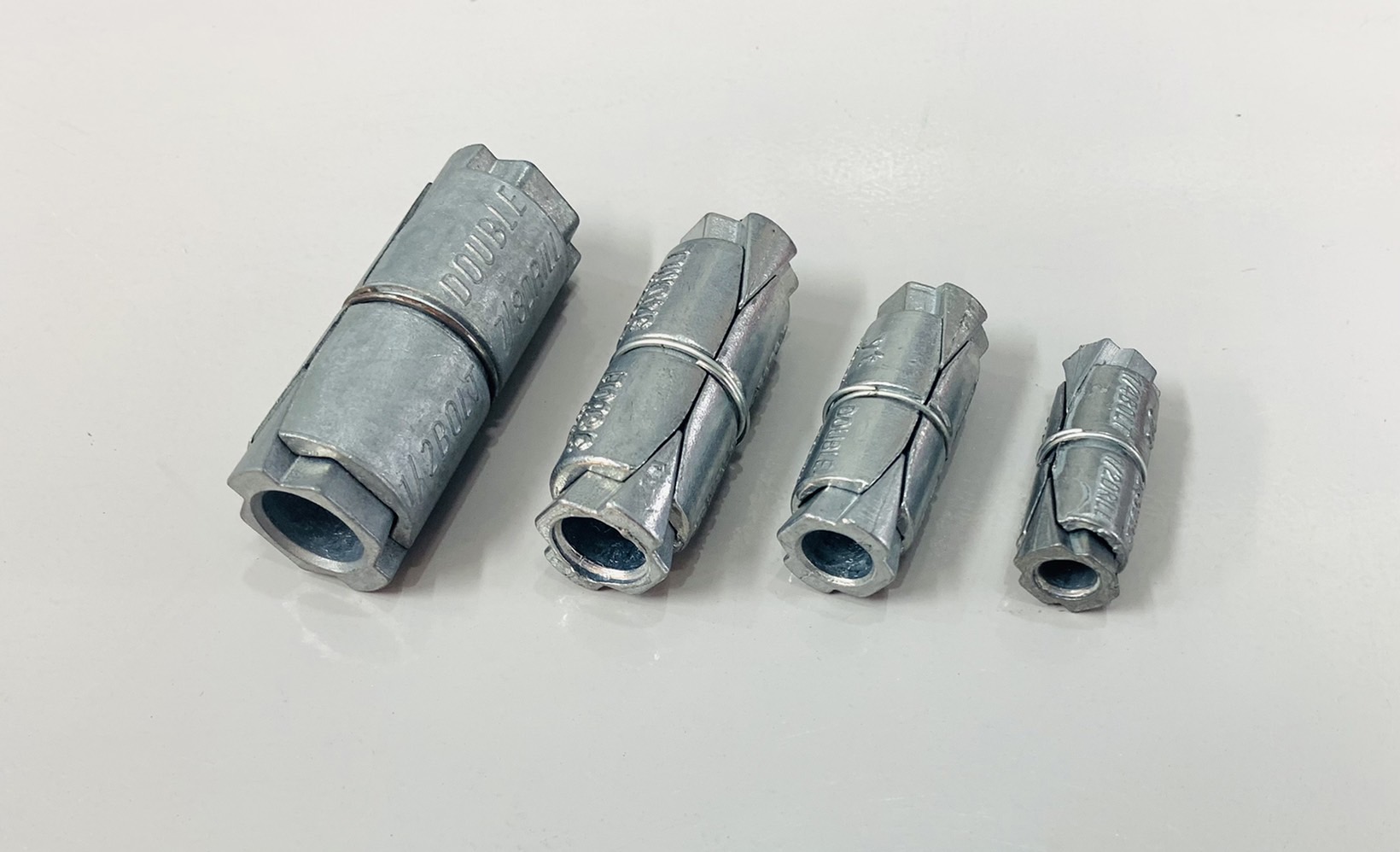 พุ๊กตะกั่ว