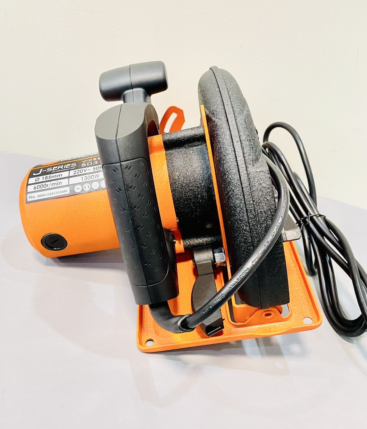 เครื่องเลื่อยวงเดือน 7" พัมคิน 1300w J-C5820