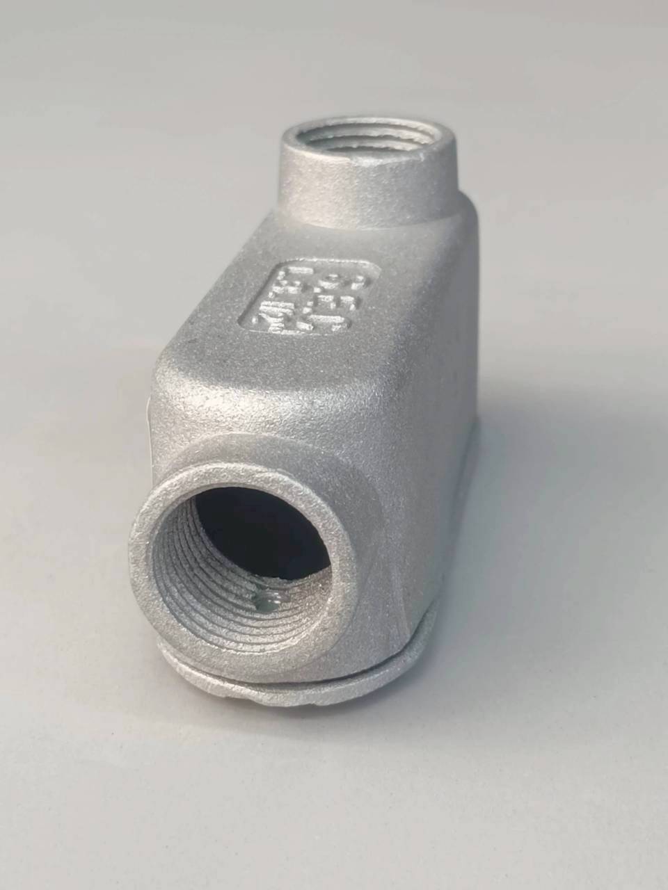 ข้อต่อ LB (ฝาปิดน็อตยึด)