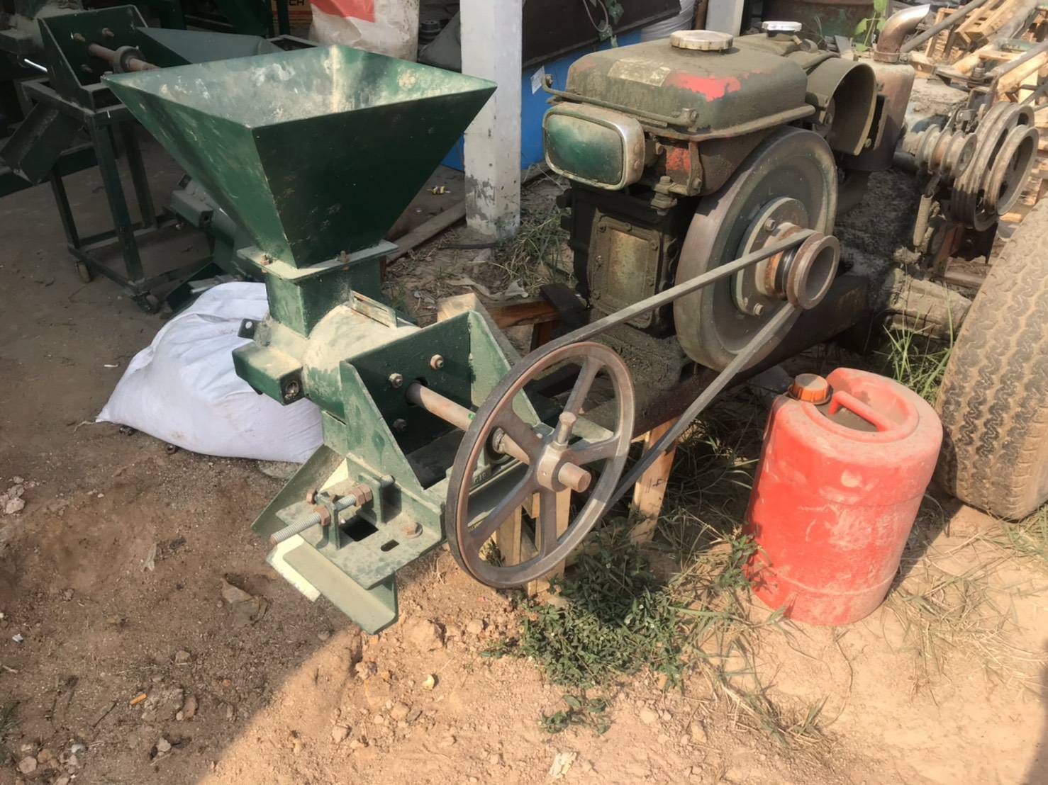 เครื่องอัดเม็ด V.2 ติดรถไถ