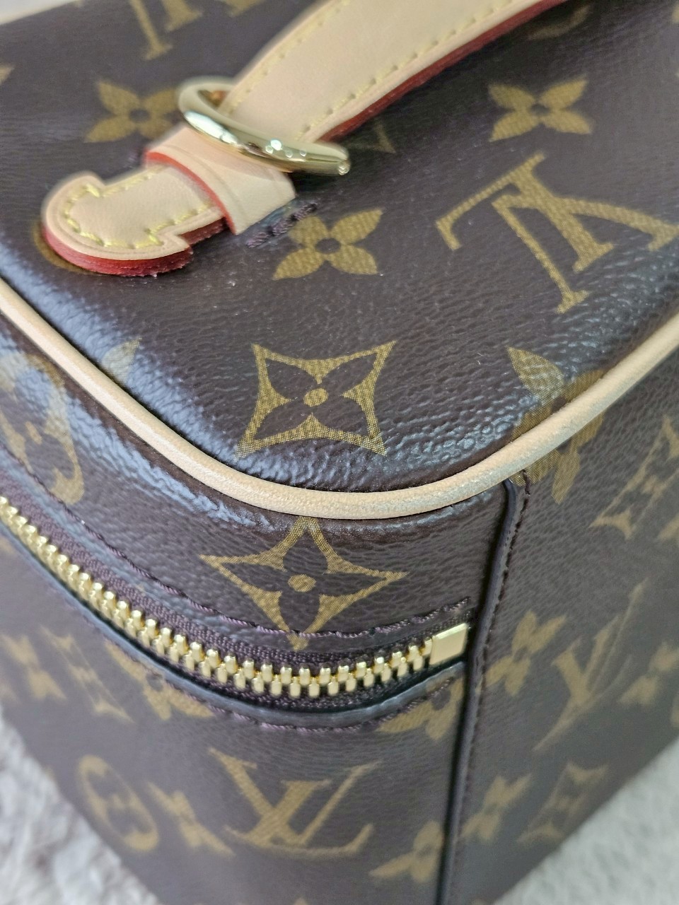 LV Nice Mini Microchip